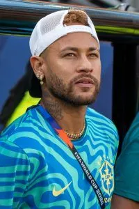 Neymar Trở Thành Cầu Thủ Đầu Tiên Bị Áp Dụng Luật Chống Câu Giờ Tại Brazil