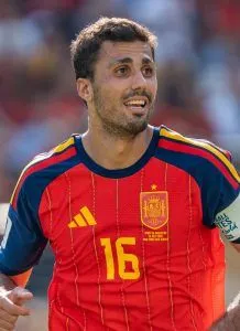 Rodri Assina pelo Barcelona por €76,5 Milhões Após Ser Eleito Melhor da Copa do Mundo 2026