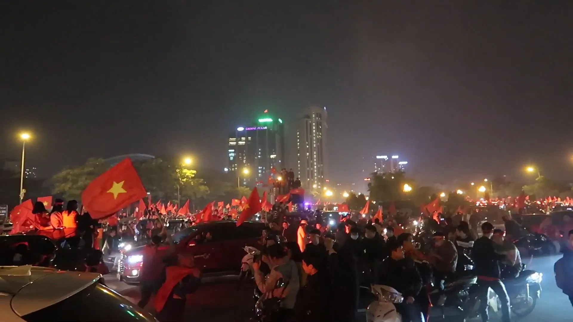 Việt Nam Thắng Malaysia 2-0 Tại Bán Kết Lượt Đi ASEAN Cup 2026: Xuân Son Rực Sáng, Patrik Lê Giang Xuất Thần