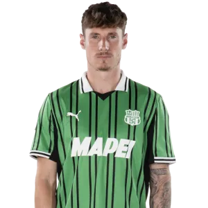 Lazio Ufficializza Andrea Pinamonti dal Sassuolo: Prestito da €3 Milioni con Opzione d'Acquisto da €11 Milioni
