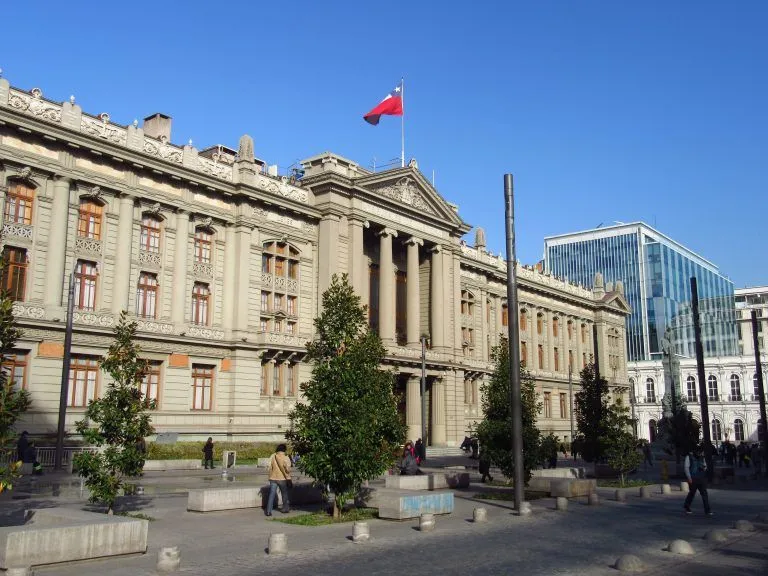 Maripán é Formalizado em Santiago por Suposta Divulgação de Fotos Íntimas
