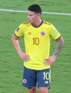 James Rodríguez Negocia con el Avellino de la Serie B Italiana como Agente Libre