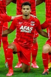 Owen Wijndal verlaat Ajax en blijft toch: de meest bizarre transfersoap van Deadline Day