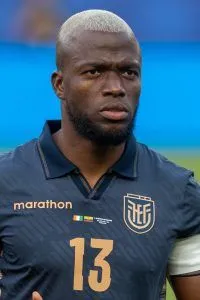 Enner Valencia inscrit un triplé de la tête et qualifie Boca Juniors pour les demi-finales de la Copa Argentina