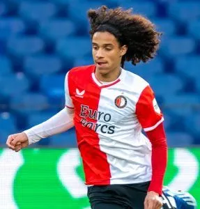 Feyenoord Verlengt Contract Gjivai Zechiël tot Medio 2029