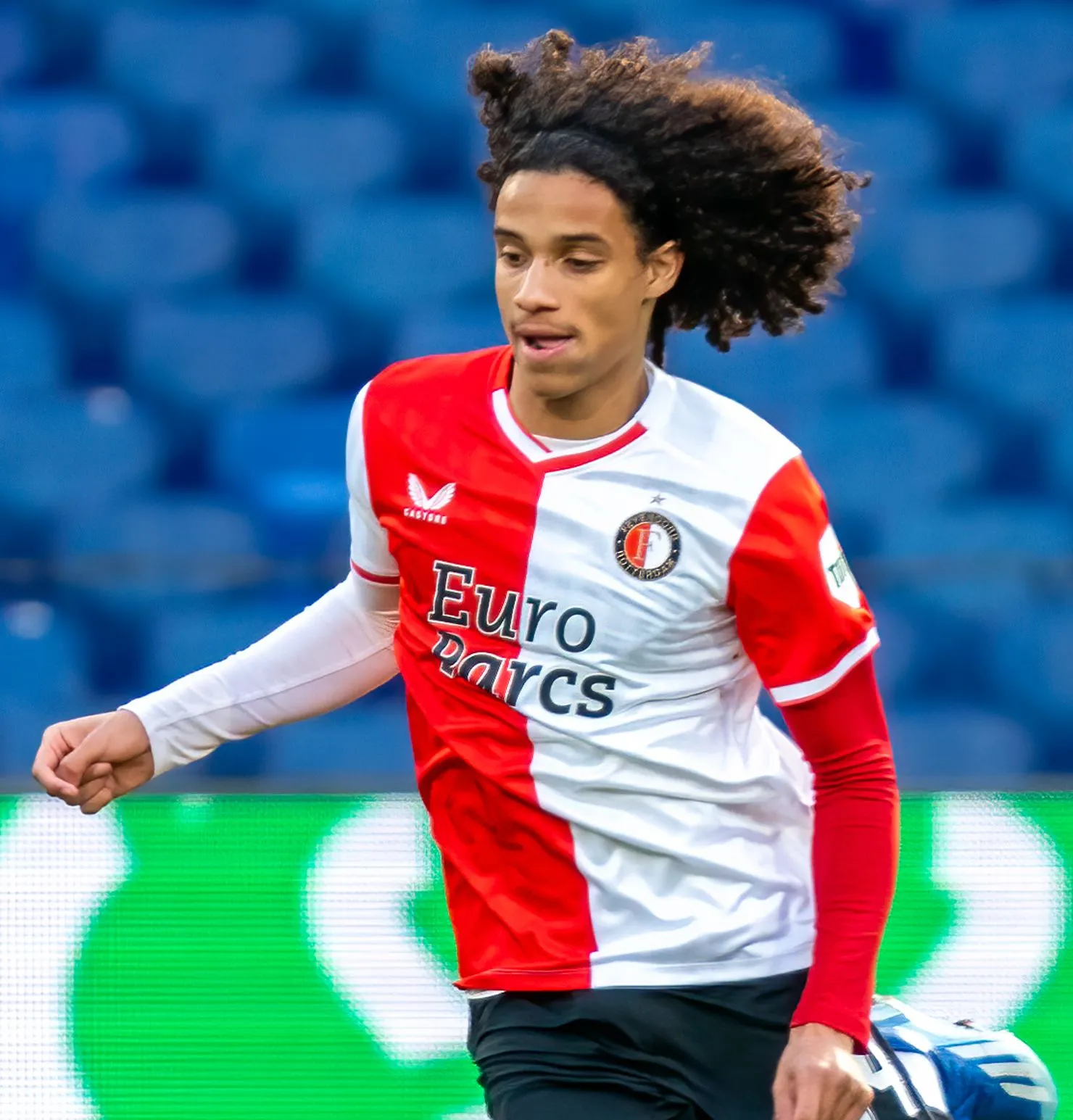Feyenoord Verlengt Contract Gjivai Zechiël tot Medio 2029