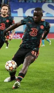Malang Sarr, ex-Chelsea, é Ameaçado na Espanha após Transferência para o NEOM SC