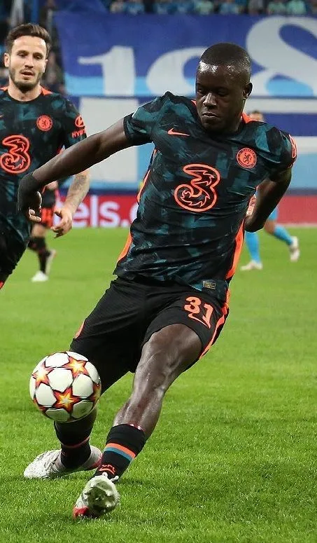 Malang Sarr, ex-Chelsea, é Ameaçado na Espanha após Transferência para o NEOM SC